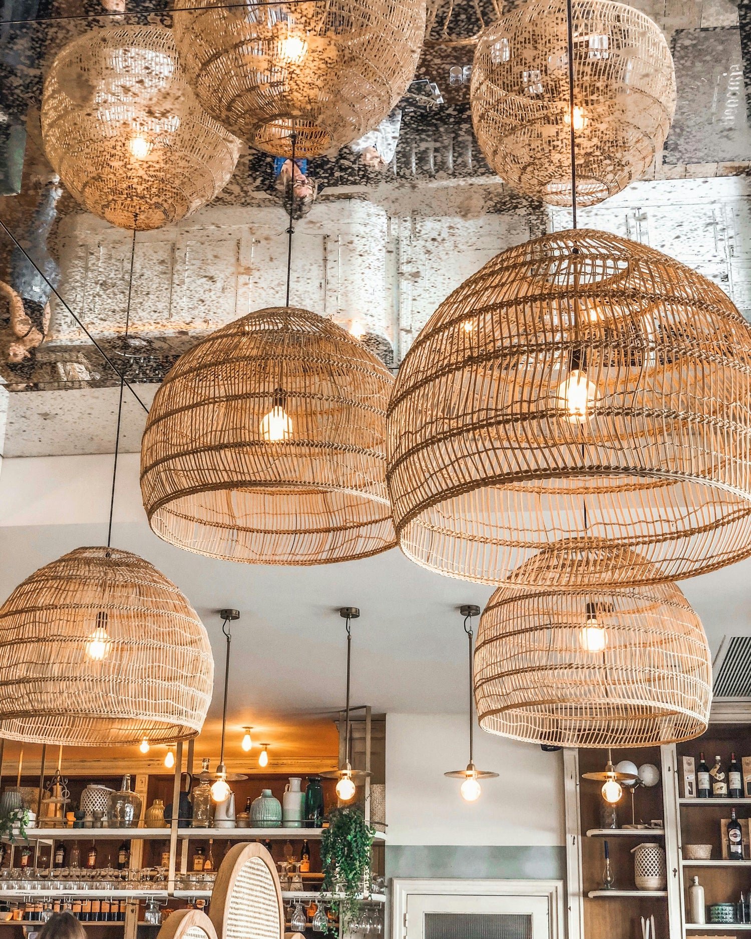 Home Decor & Ambience